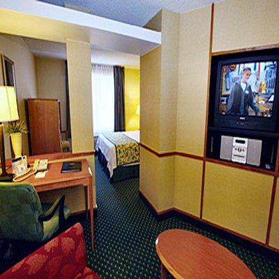 Fairfield Inn And Suites By Marriott Tampa North Temple Terrace Bilik gambar